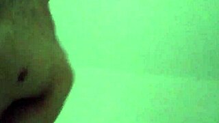 i'm riding a white dick so hard it feels amazing