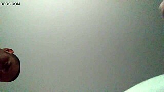 i'm riding a white dick so hard it feels amazing