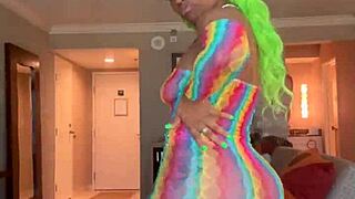 Moee baby twerkin' that huge ass for Gibby the clown, big tits bouncin'