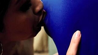 petite latina penelope woods cravin’ bigdick facial now! 😜