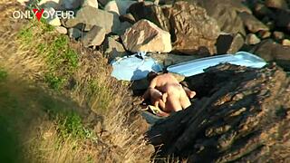 Beach voyeur catches teen 18+ quick fuck in public