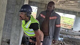 after everyone left, the workers fuck shamelessly in the construction building