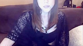 Webcam śliczna cam palaczka wywiad