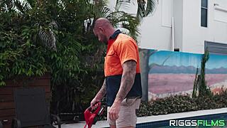 huge tits muscle barbie does anal and swallows cum 😍