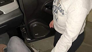 how wild is this sloppy wet orgasm after concert?