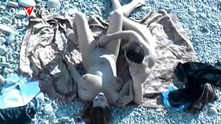 Beach Voyeur Babe with Big Tits Gives Head Publicly 😍