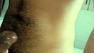 Homens Fazendo Sexo Entre Quatro Paredes in Raw Action