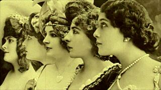 Heartfelt Vintage Erotic Animation with Classic Charm