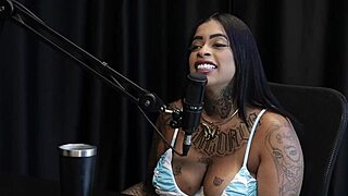 Morena reveals her breasts after doubting she could with gay and trans at the swing house