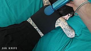 Sneaky Sex With Goth Bodybuilder Babe Awlivv.