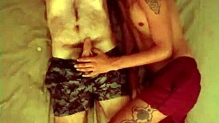 Начинаю день с горячего минета волосатому мачо, так горячо... 🔥😉