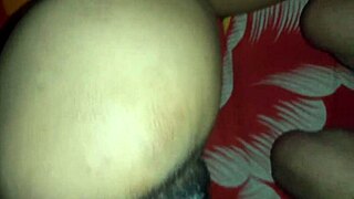 Indian big ass girl practiced doggy pose