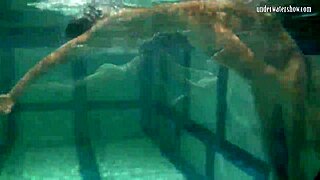 Lesbians katka and barbara bounce underwater in the pool