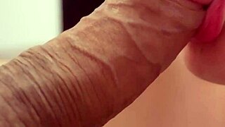 Asmr close-up blowjob oral creampie