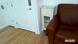 cute kay lee plugs butt 😏