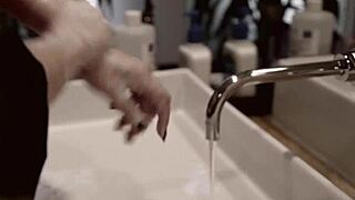 Amazing Stepmom Straponfucking Cute Teen 18+ in Full Scene