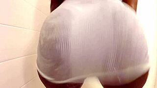 big booty fucking that huge dildo?