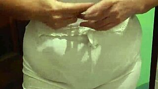 my best friend’s curvy mom caught me with her thong and sucked me off till i came in her mouth part 2 😲