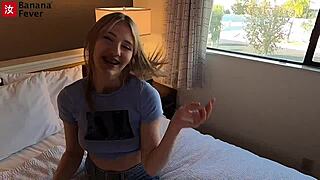 Melody Marks fucks hard in livestream with banana play