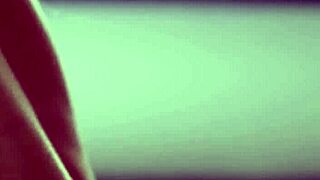 Beautiful Asian Li Moon shows her hot petite body