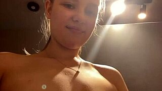 Her first public squirt brings intense orgasm