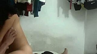 Que rico se mueve, that latina body is so sexy! 😍