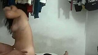 Que rico se mueve, that latina body is so sexy! 😍