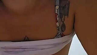 Young exhibitionist tries to convince her man to leave his wife