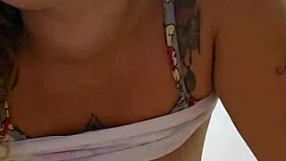 Young exhibitionist tries to convince her man to leave his wife