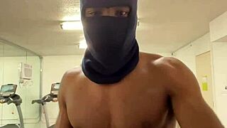 work those biceps to lift ladies during hot sex 💪