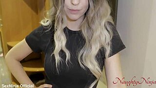 Idea de madrastra para motivarme con medias de red sexys POV