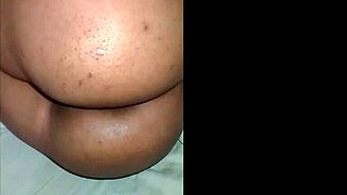 18-year-old Colombian teen takes anal creampie