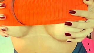 Hot young girl gets pussy broken