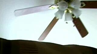 Istri muda 18+ hot cuckold lo gara-gara kontol lo kecil dan payah