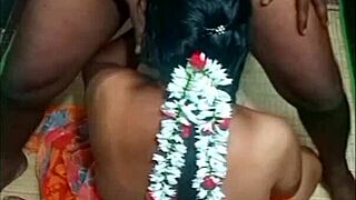 hey, you wanna see this hot Indian aunty gettin' it on?