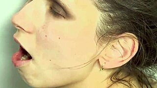 hey, wanna bang this brunette slut in pantyhose? 🍑