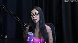 didy reis got hacked and discovered she's an exhibitionist while recording with maximo garcia 😏🔥