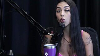 didy reis got hacked and discovered she's an exhibitionist while recording with maximo garcia 😏🔥