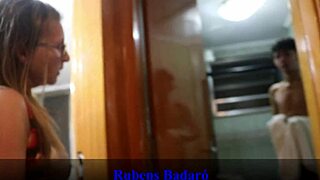 transei com meu enteado apos flagrar no banho