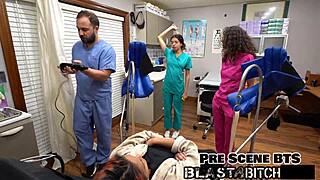 Channy Crossfire's pussy fucked by lesbians with toys! 😈