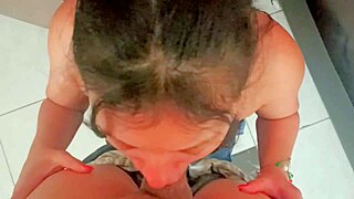 Universitaria Caliente de 19 Paga Apuesta al Profesor! 🔥