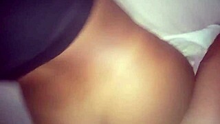 Wow, this novinha twerks so hard on that pica!