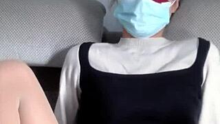 Siganjue v průhledných punčochách, velká mokrá asijská kunda mě láká