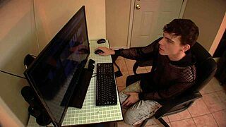 Anastasia Valentine ebony fembot gives blowjob with facial glitch