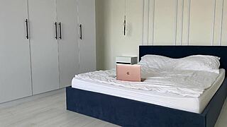 stepsister on webcam, took a chance to connect