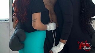 Damn! Mujeres Calientes Suck Box Trainer's Dick Hard! 😜