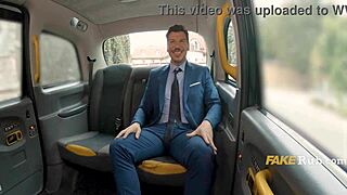 Cab driver bangs hot amateur in public car ride for cash. Outdoor cowgirl action unfolds.