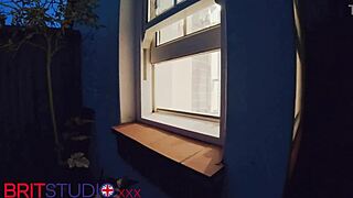 Watch Your Neighbour in Shower Flashing Wet Teen Body