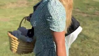 wanna go on a date with me tonight?