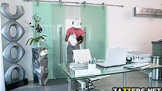 Hadley Viscara Sucking Charles Dera with Passion